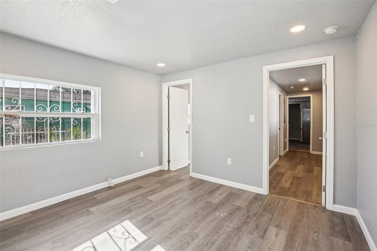 1911 22nd Ave S - Photo 7 of 19