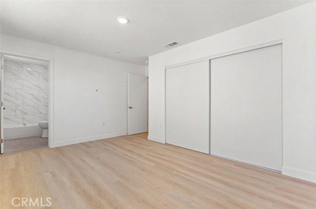 711 W 80th St - Photo 6 of 8