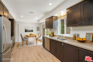 3460 Redwood Ave - Photo 2 of 8