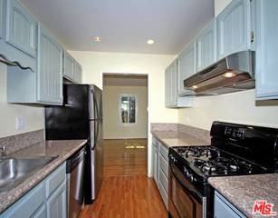 3542 Greenwood Ave - Photo 4 of 8