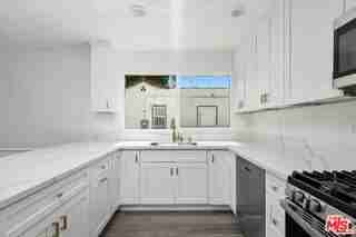 8918 Cadillac Ave #A - Photo 3 of 8