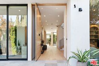 6258 Drexel Ave - Photo 4 of 8