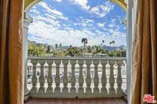 1050 N Edinburgh Ave #303 - Photo 6 of 8