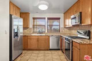 1050 N Edinburgh Ave #303 - Photo 7 of 8