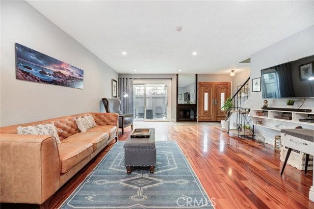 1405 Goodman Ave - Photo 4 of 8