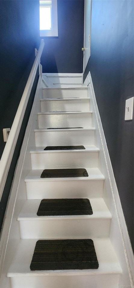 231 West Ave - Photo 7 of 14