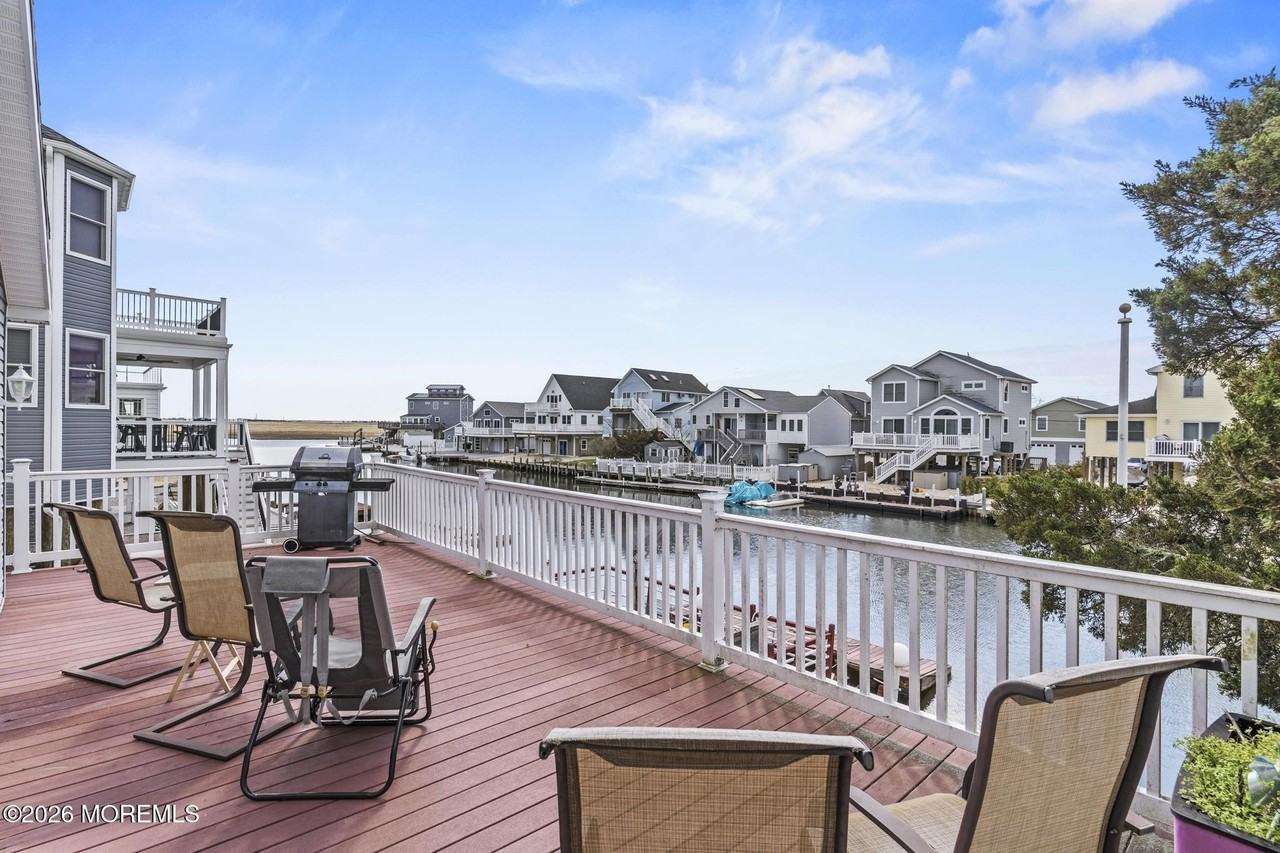 128 E Dory Dr - Photo 5 of 31