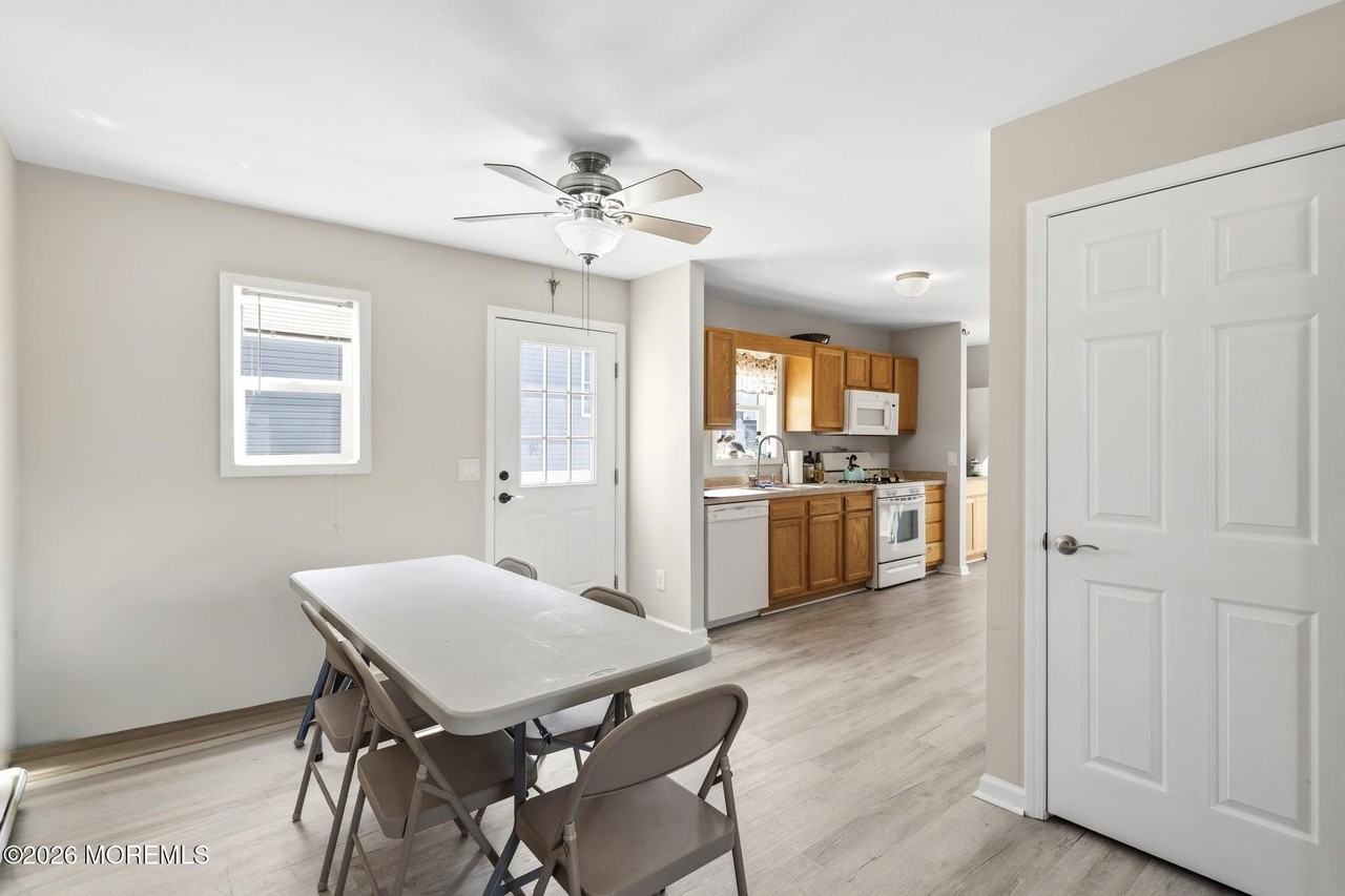 128 E Dory Dr - Photo 7 of 31