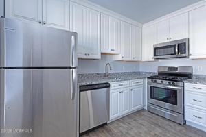 featured image of 1009 Arnold Ave #2A