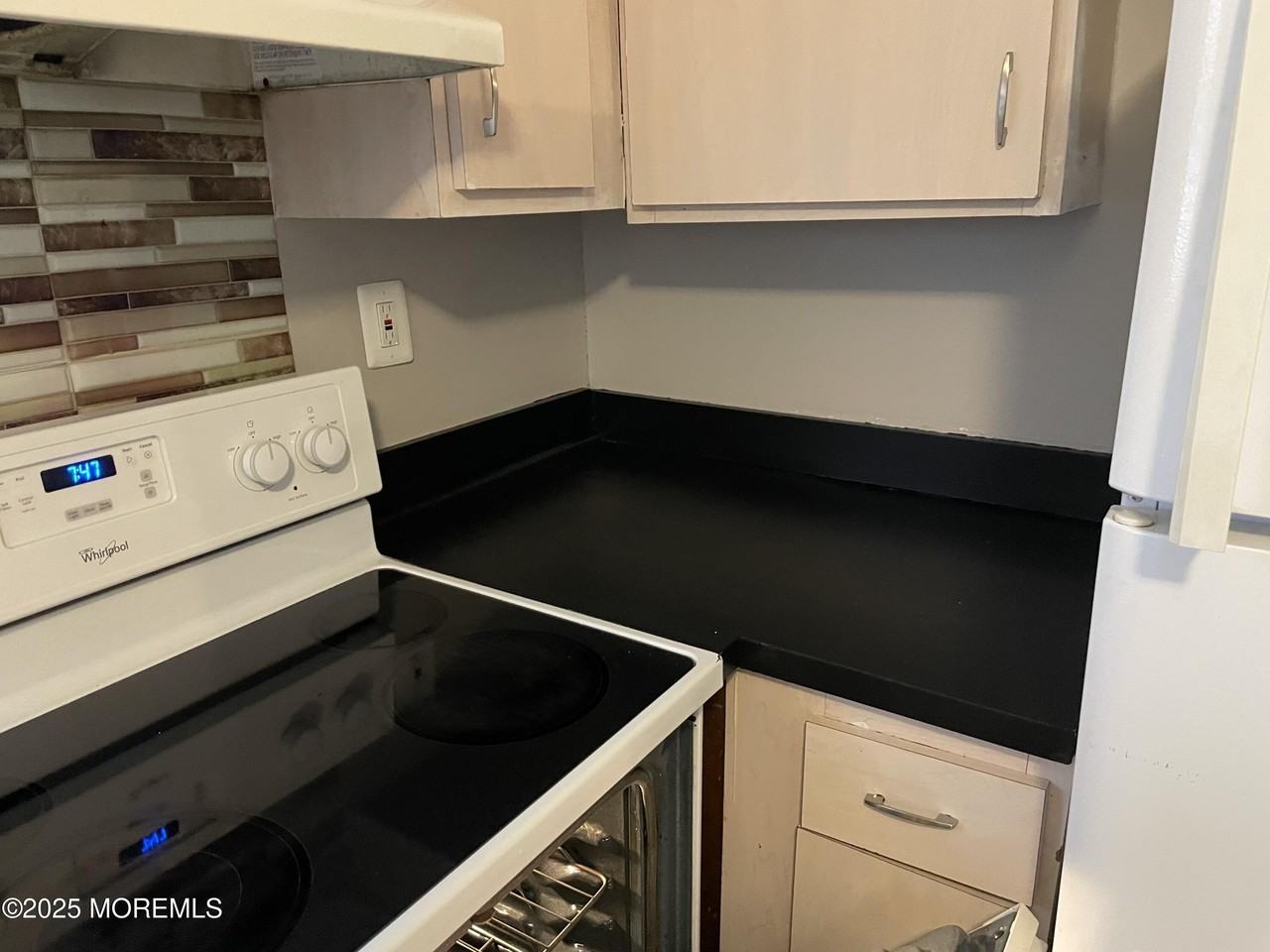 72 Willis Ave #2 - Photo 2 of 8