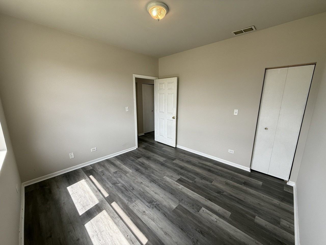 7952 S Carpenter St #3 - Photo 6 of 11