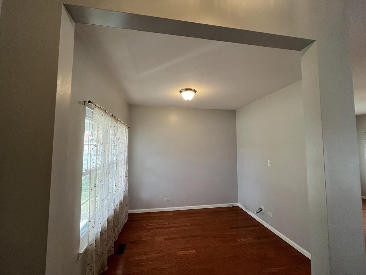 3896 Baybrook Dr - Photo 3 of 24