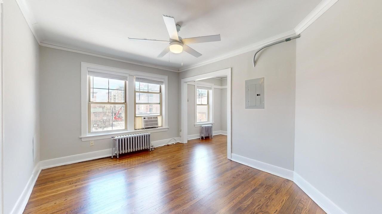 7 W Campbell St #13 - Photo 2 of 8