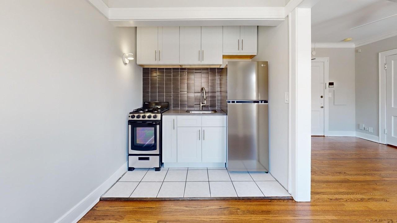 7 W Campbell St #13 - Photo 5 of 8