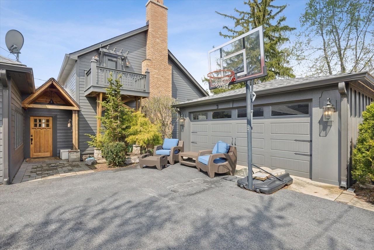 502 47th St - Photo 2 of 29