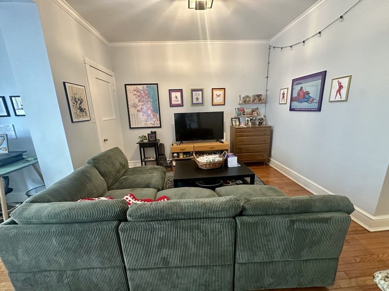 1048 W Bryn Mawr Ave #2 - Photo 2 of 14