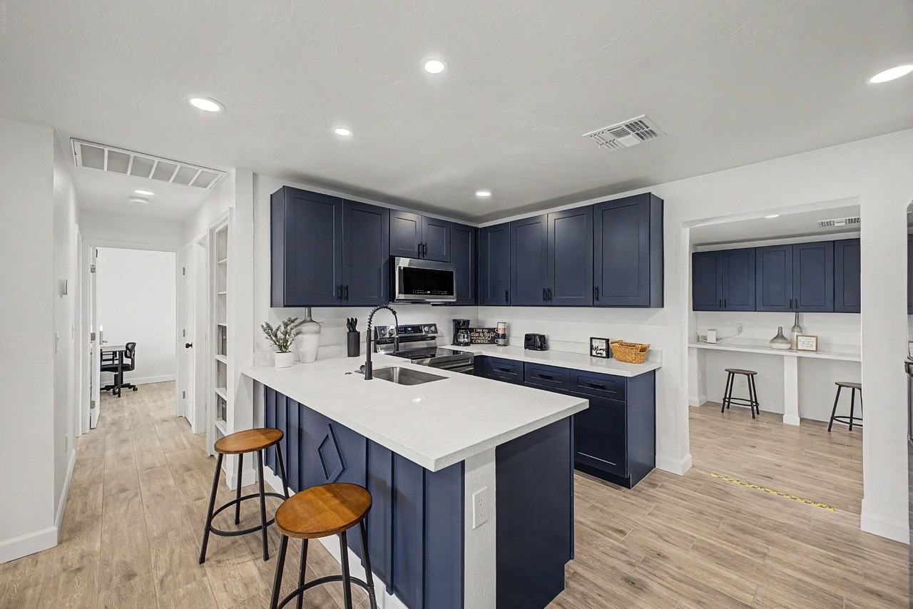 E 5th Ave - Photo 5 of 32