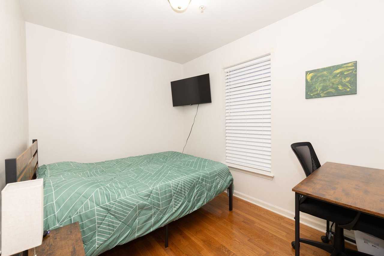 W Montgomery Ave - Photo 4 of 13