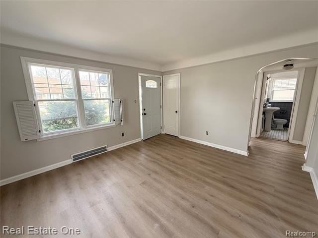 24411 Union St - Photo 2 of 7