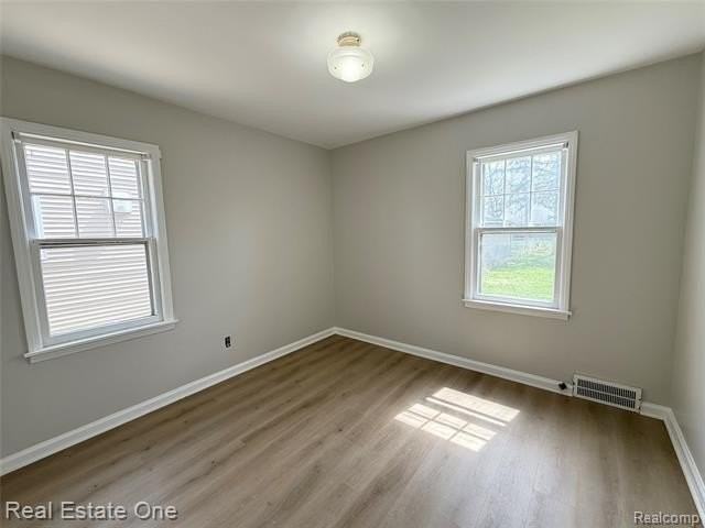 24411 Union St - Photo 6 of 7