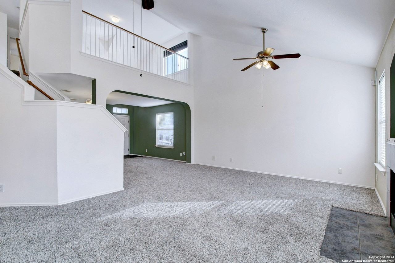 523 Granite Clf - Photo 5 of 27