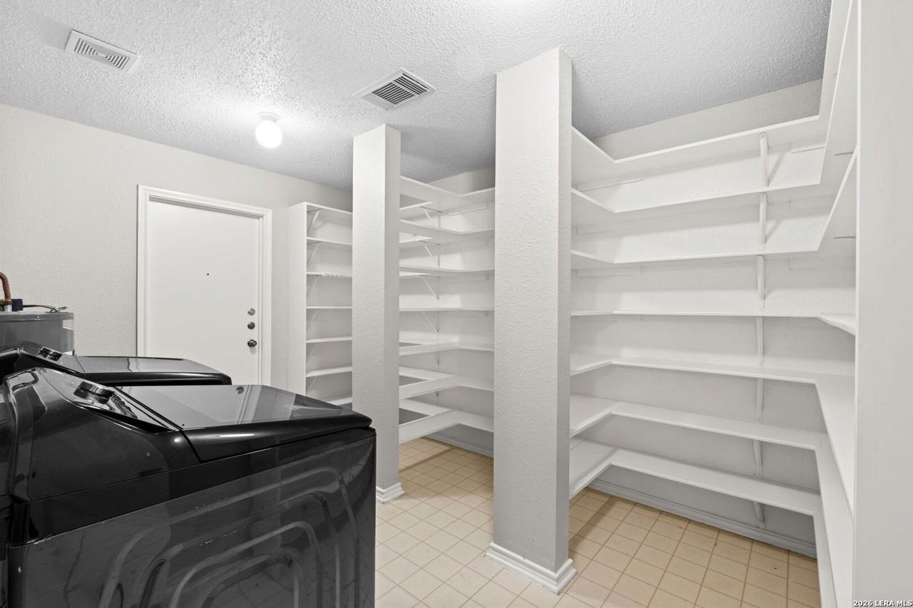 2312 Newoak Park - Photo 7 of 15