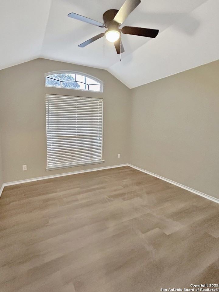 2817 Berry Trce - Photo 3 of 24