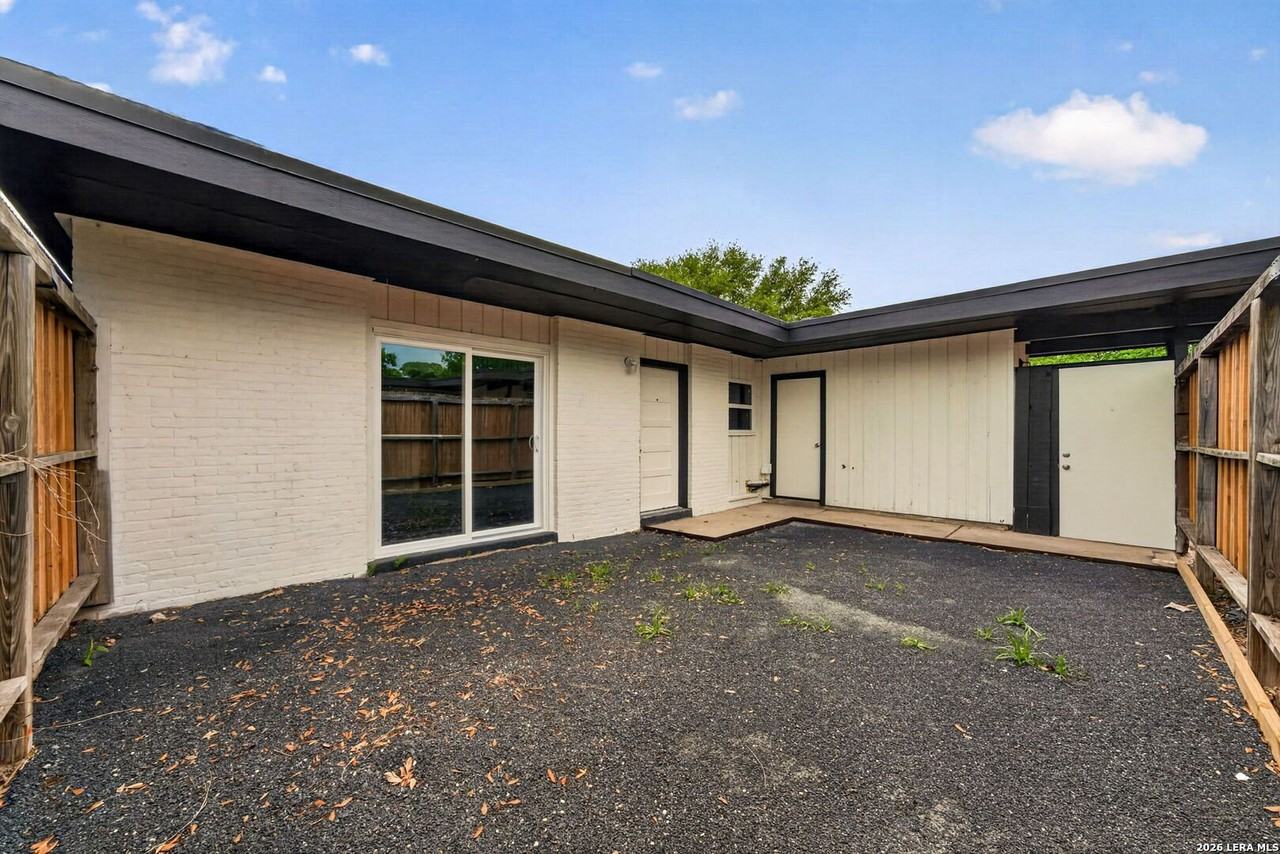 600 Gentleman Rd #7 - Photo 2 of 17