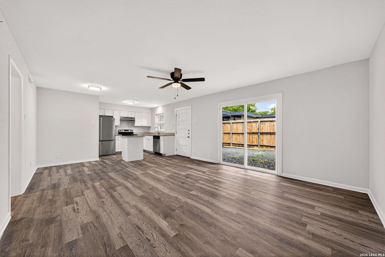 600 Gentleman Rd #7 - Photo 5 of 17