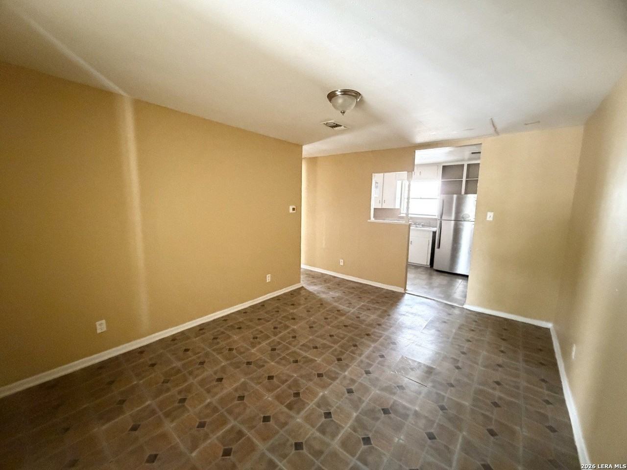 115 Victor St #4 - Photo 4 of 17