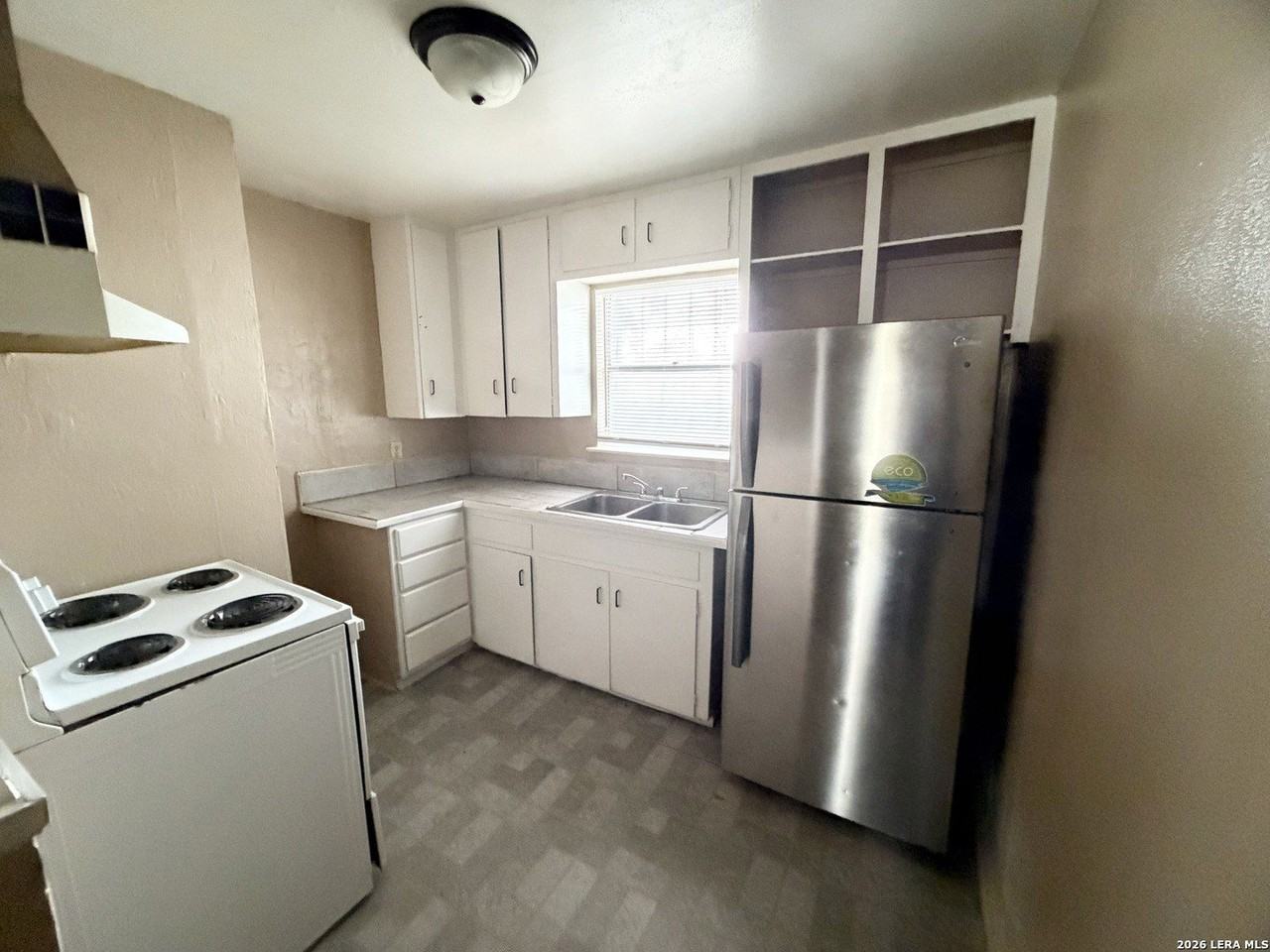115 Victor St #4 - Photo 3 of 17