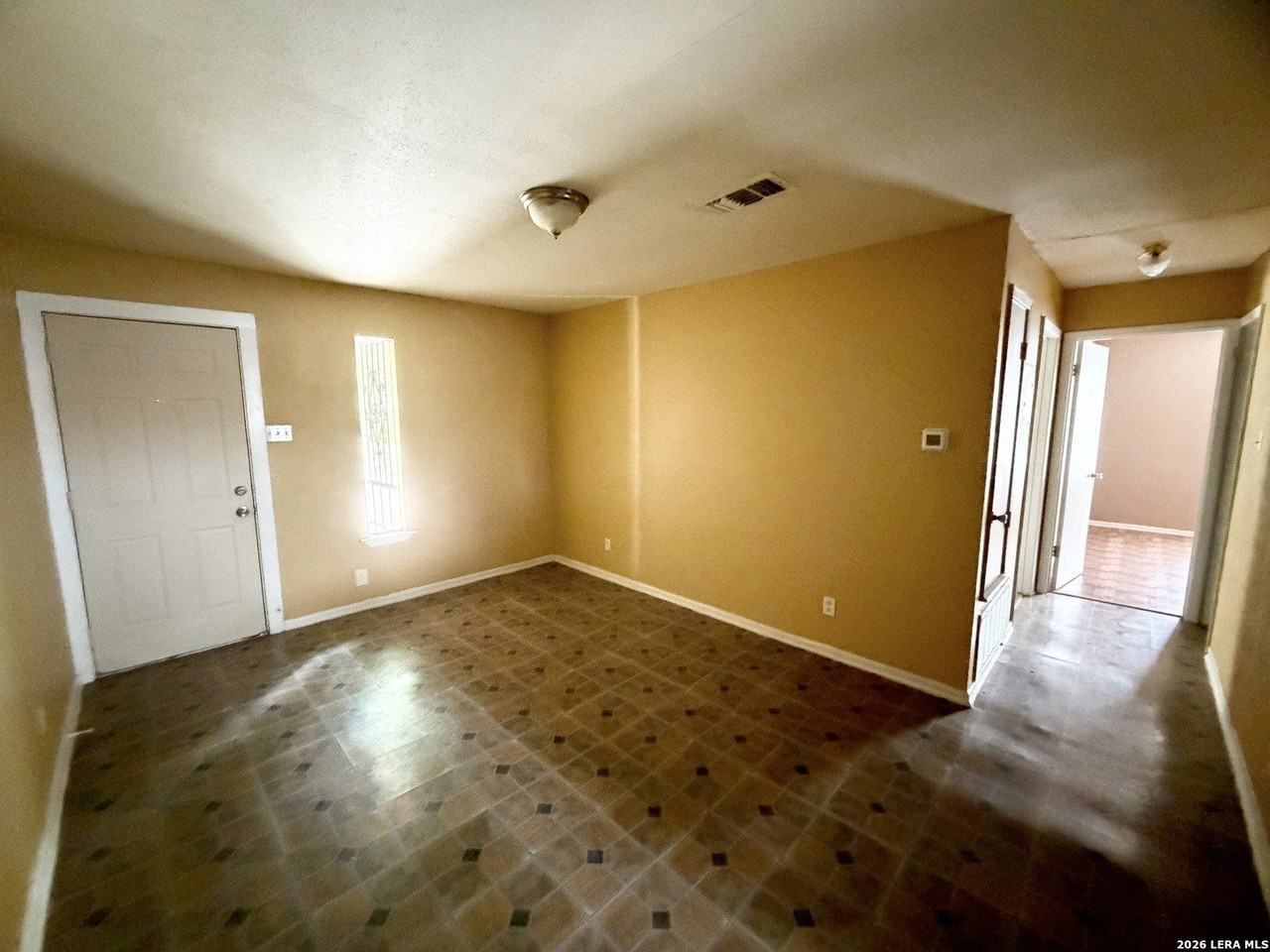 115 Victor St #4 - Photo 6 of 17