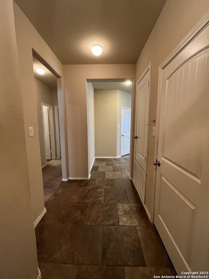 4326 Stanley Park - Photo 2 of 16