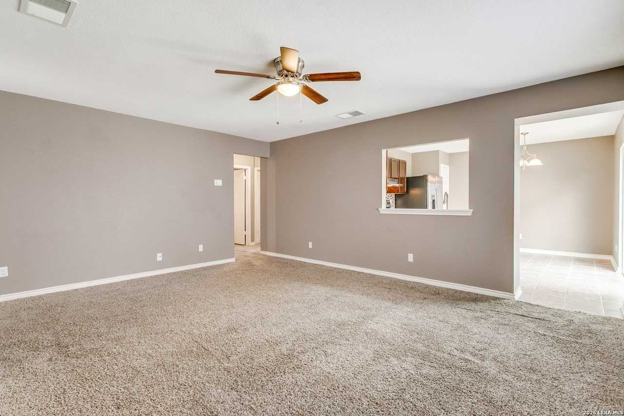 5410 Champions Hill Dr - Photo 4 of 12