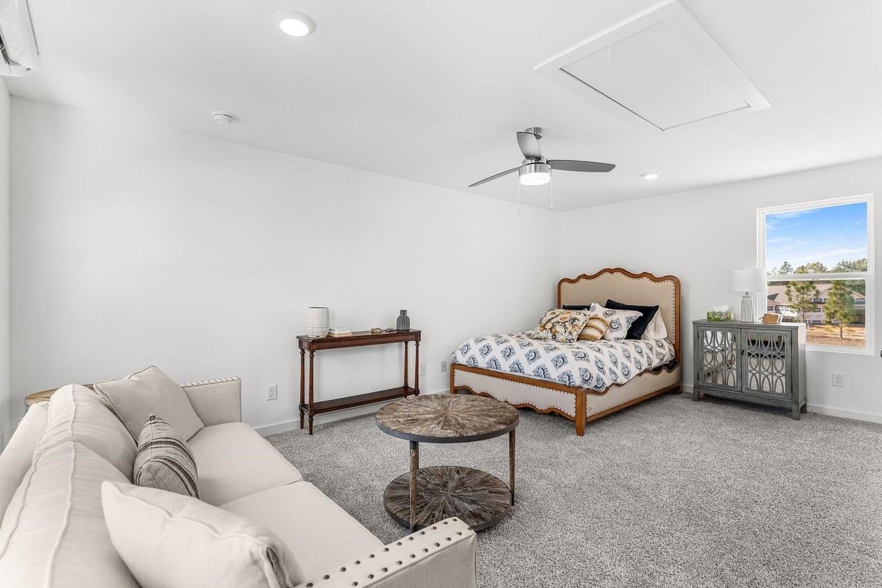 379 Arrowwood Blvd - Photo 7 of 10