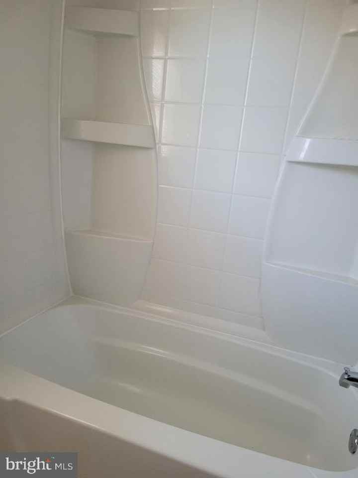 120 Northwood Dr - Photo 3 of 6