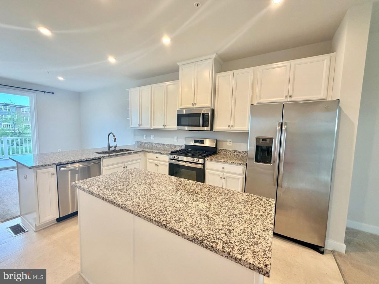 5330 Witch Hazel Ln - Photo 5 of 39