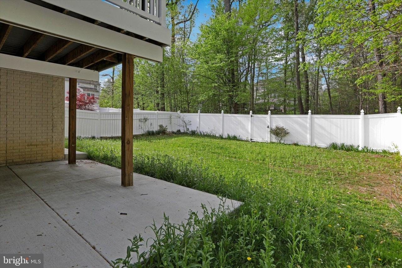 6981 Linden Ave - Photo 6 of 44