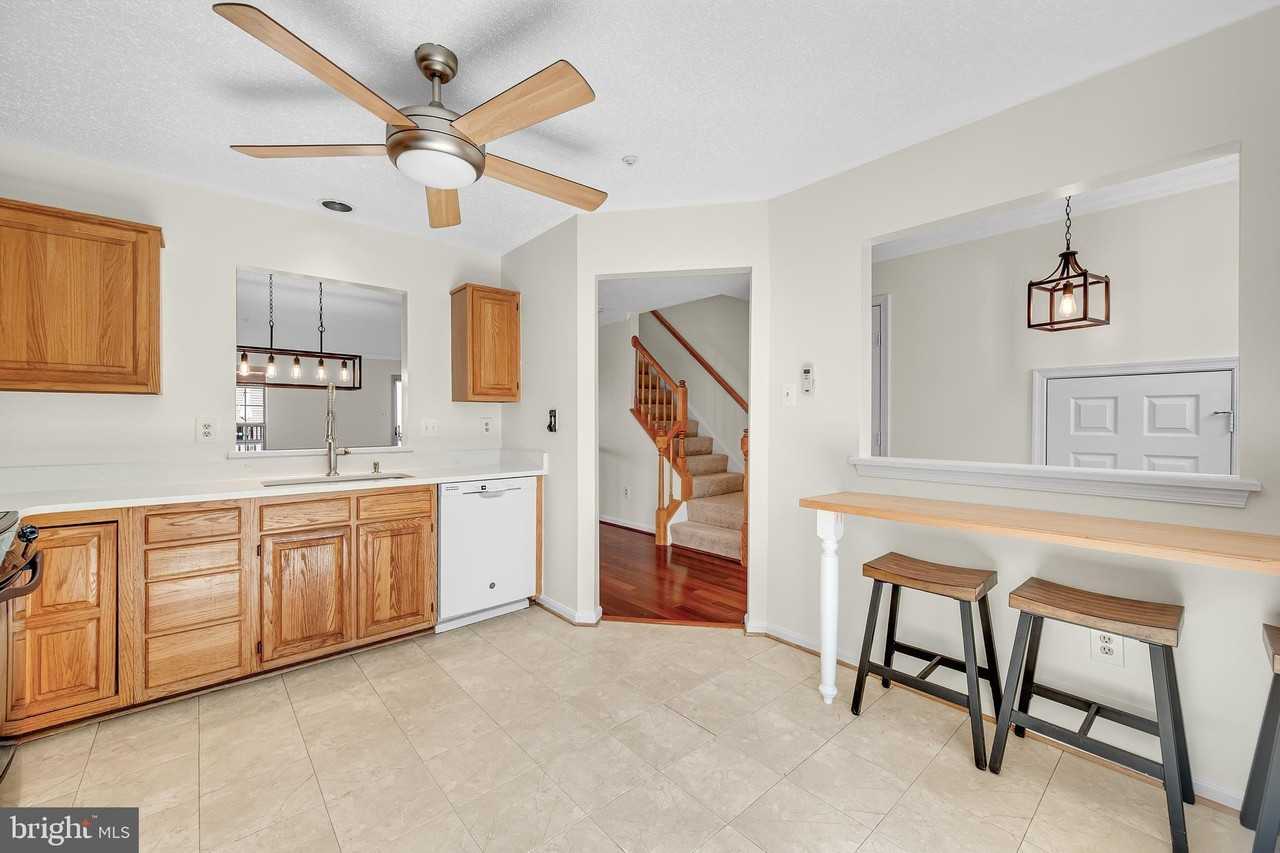 2303 Massanutten Dr - Photo 4 of 25