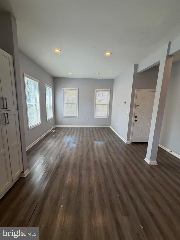 102 Ridgway St #1 - Photo 2 of 13