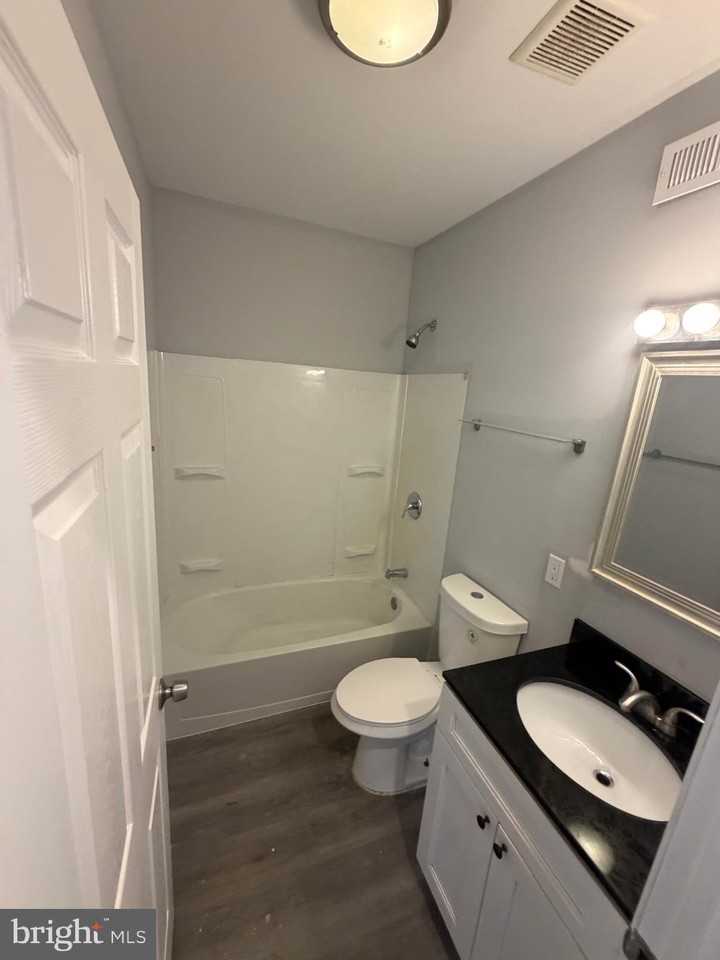 102 Ridgway St #1 - Photo 5 of 13