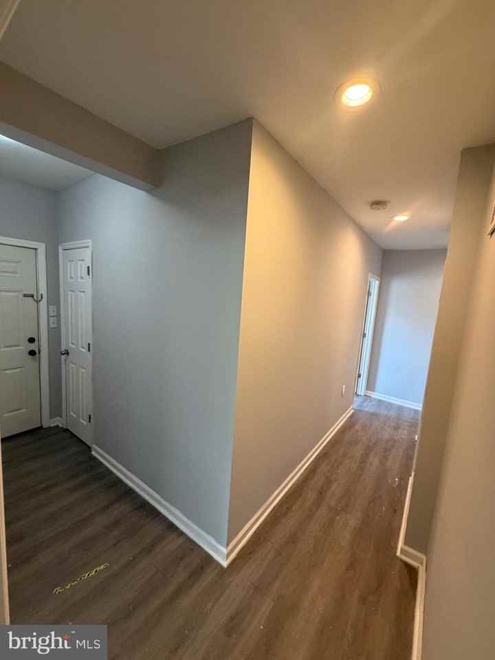 102 Ridgway St #1 - Photo 6 of 13