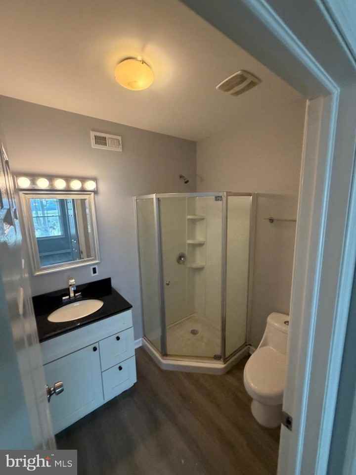 102 Ridgway St #1 - Photo 7 of 13