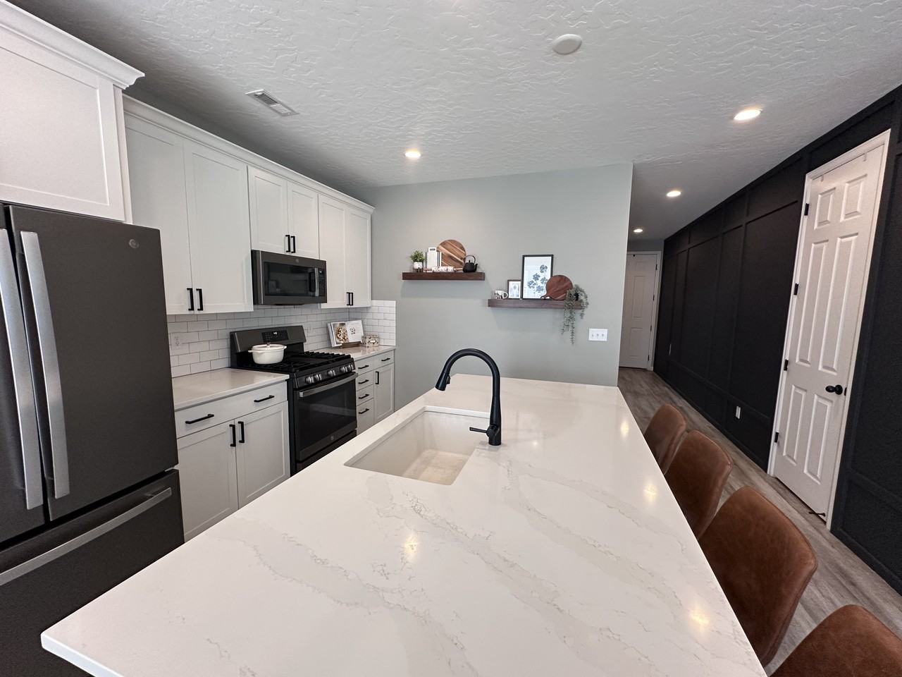 1533 Wn - Photo 3 of 13