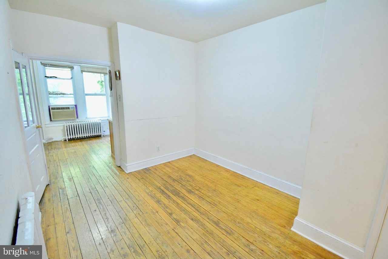 3690 Eveline St - Photo 5 of 20