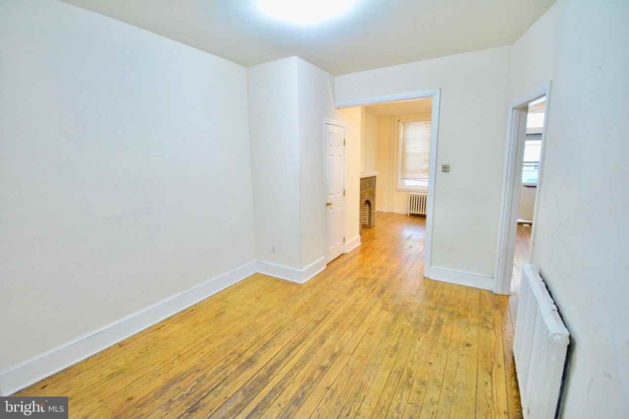 3690 Eveline St - Photo 6 of 20