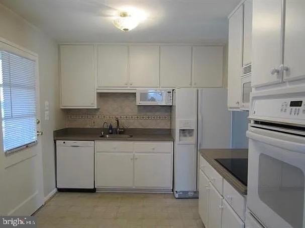 1452 Dewberry Ct - Photo 3 of 20