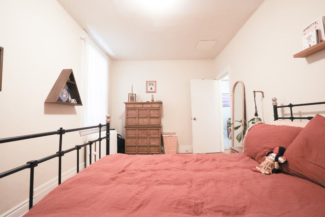 466 MacLaren Street #1 - Photo 6 of 10