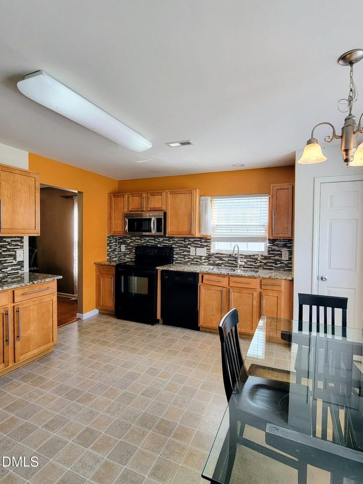 3742 Horseshoe Farm St - Photo 6 of 16