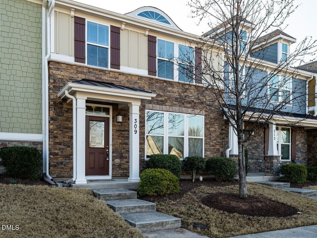 309 Roundhouse Ln - Photo 2 of 27